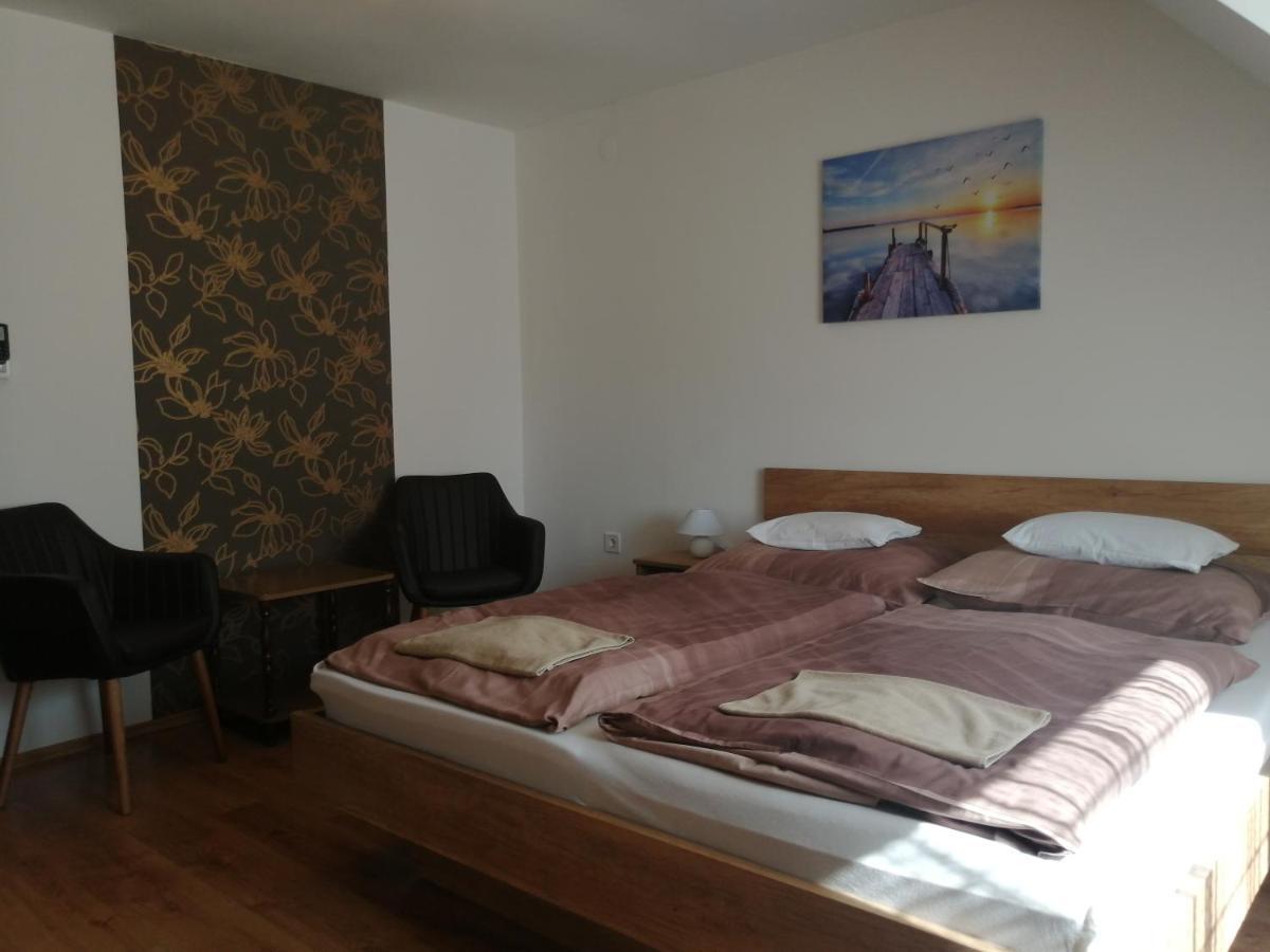 Anita Apartman Bük Buitenkant foto
