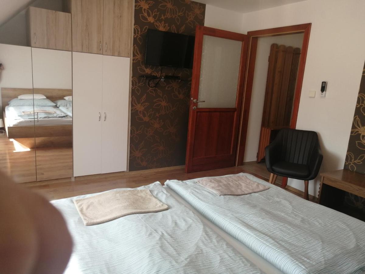 Anita Apartman Bük Buitenkant foto
